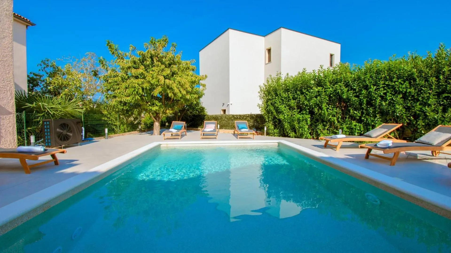 Villa Natalia Stinjan- Private Pool Retreat Pula