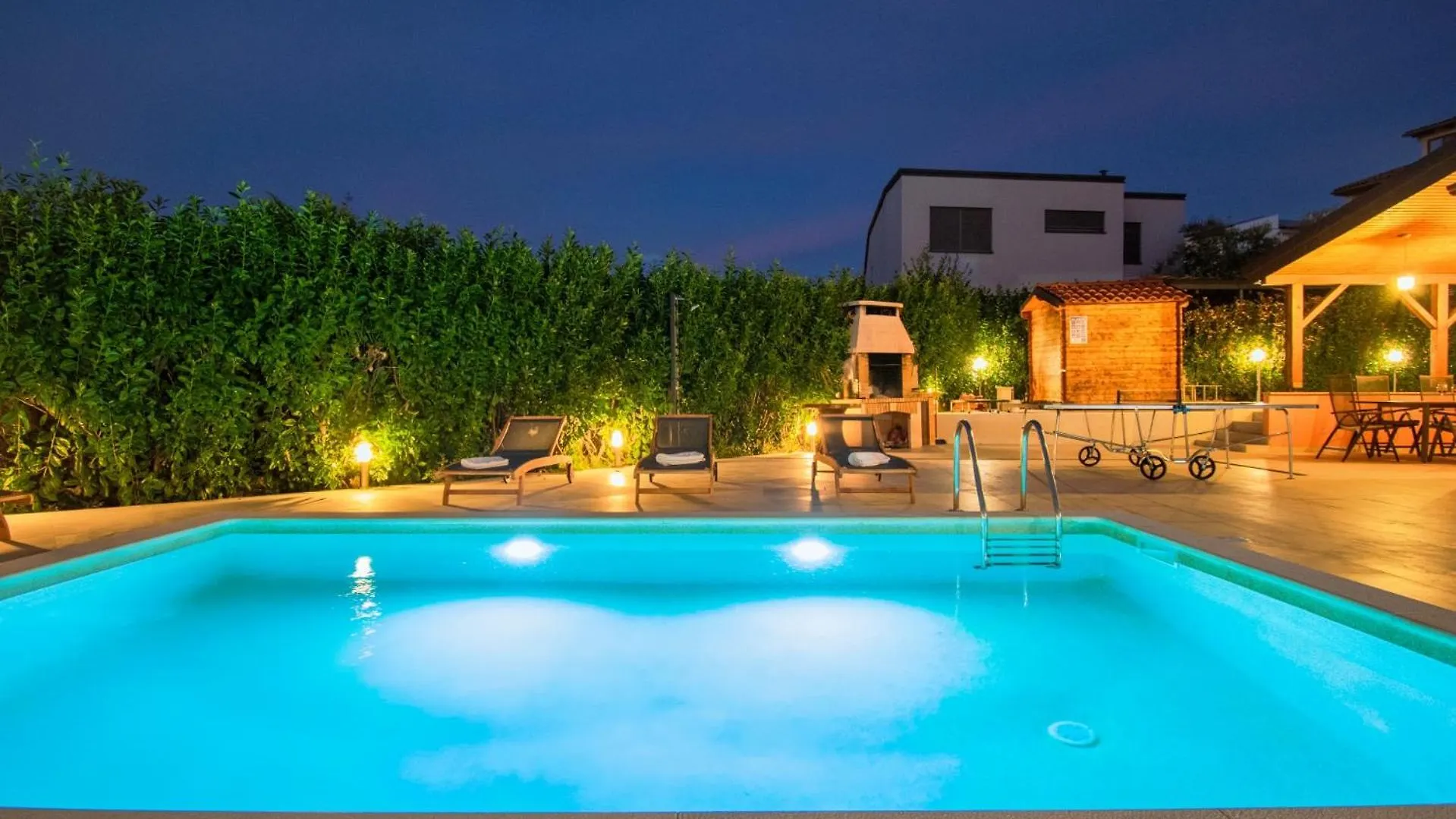 Villa Natalia Stinjan- Private Pool Retreat Pula